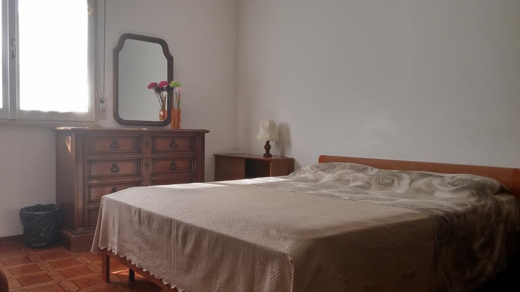بيرودجا Accogliente E Ospitale B&B الغرفة الصورة