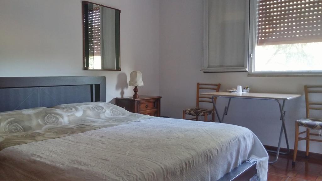 بيرودجا Accogliente E Ospitale B&B الغرفة الصورة