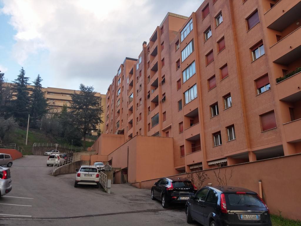 بيرودجا Accogliente E Ospitale B&B المظهر الخارجي الصورة