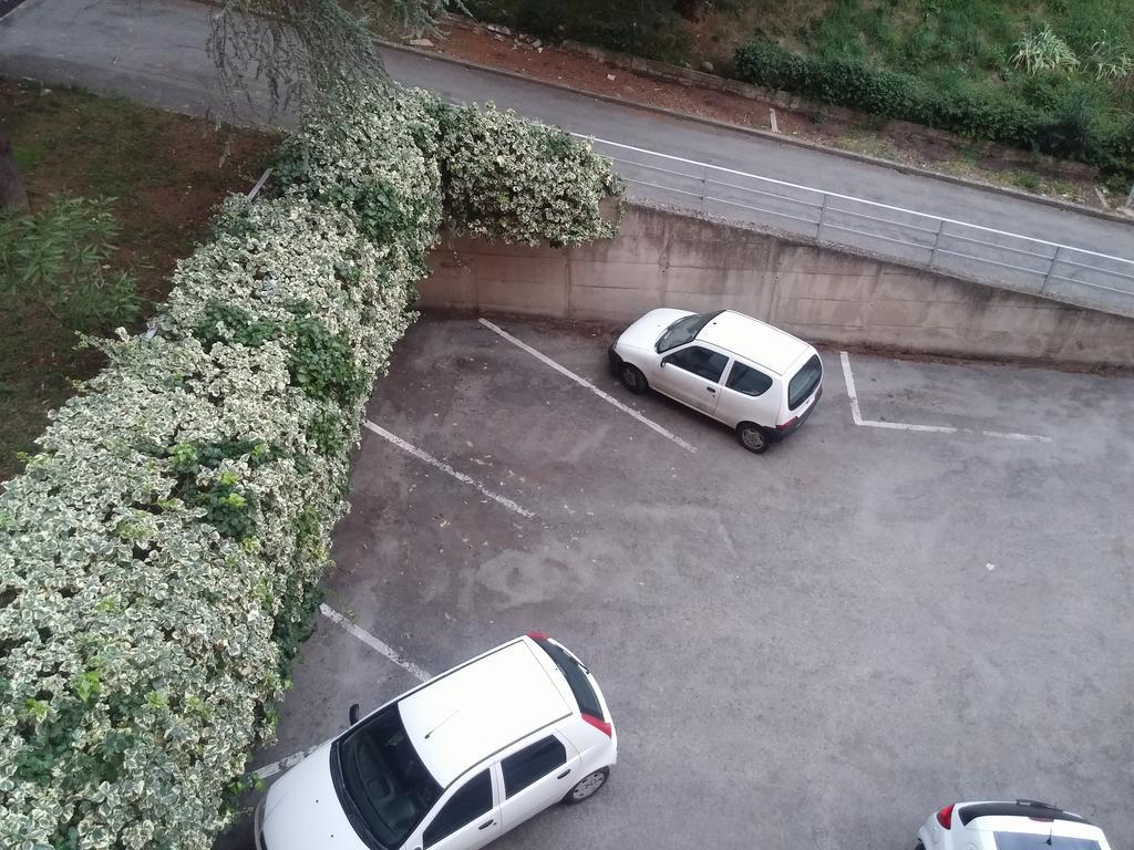 بيرودجا Accogliente E Ospitale B&B المظهر الخارجي الصورة